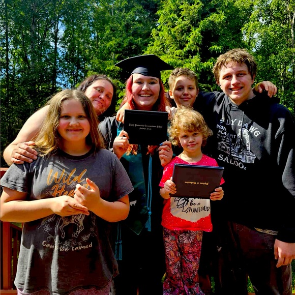 Meet your Posher, Melissa - Picture 1 of 1